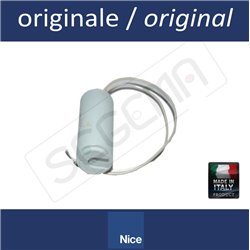 Condensatore 10 uF